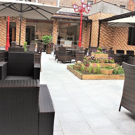 Hotel Plaza Viktoria Gümrü Dış mekan fotoğraf